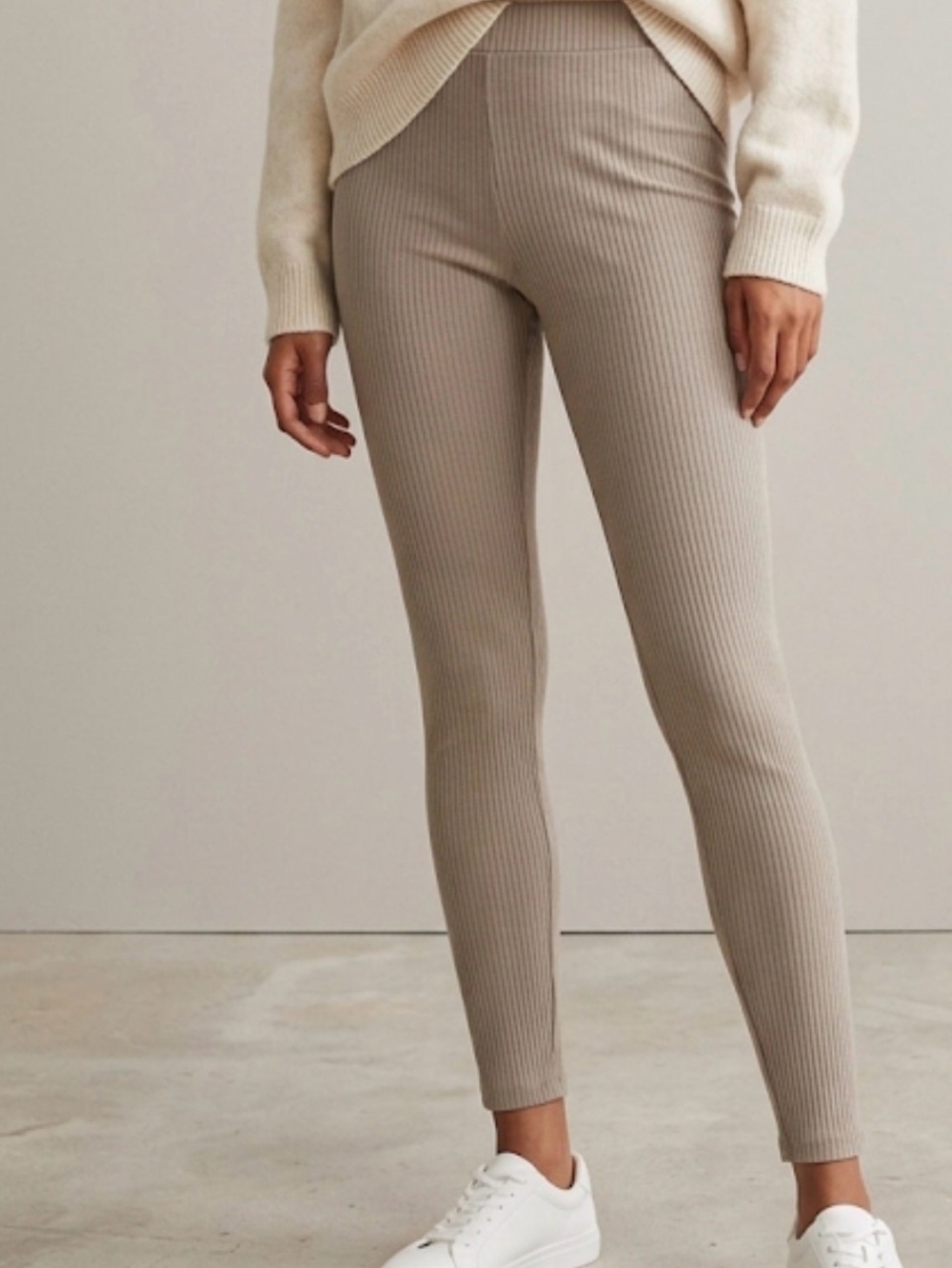 H&M Ribbed Leggings in Taupe